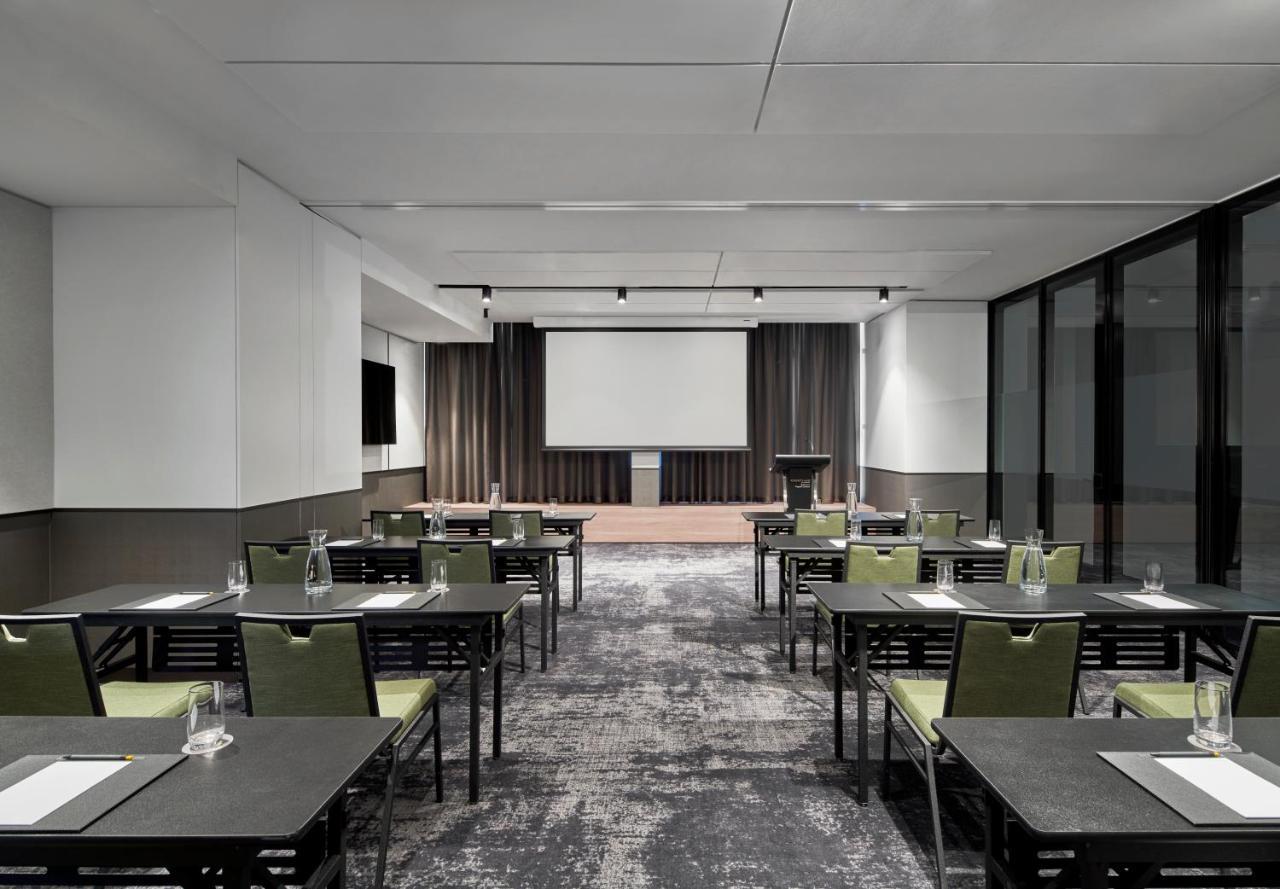 Hotel Courtyard By Marriott Melbourne Flagstaff Gardens Exterior foto