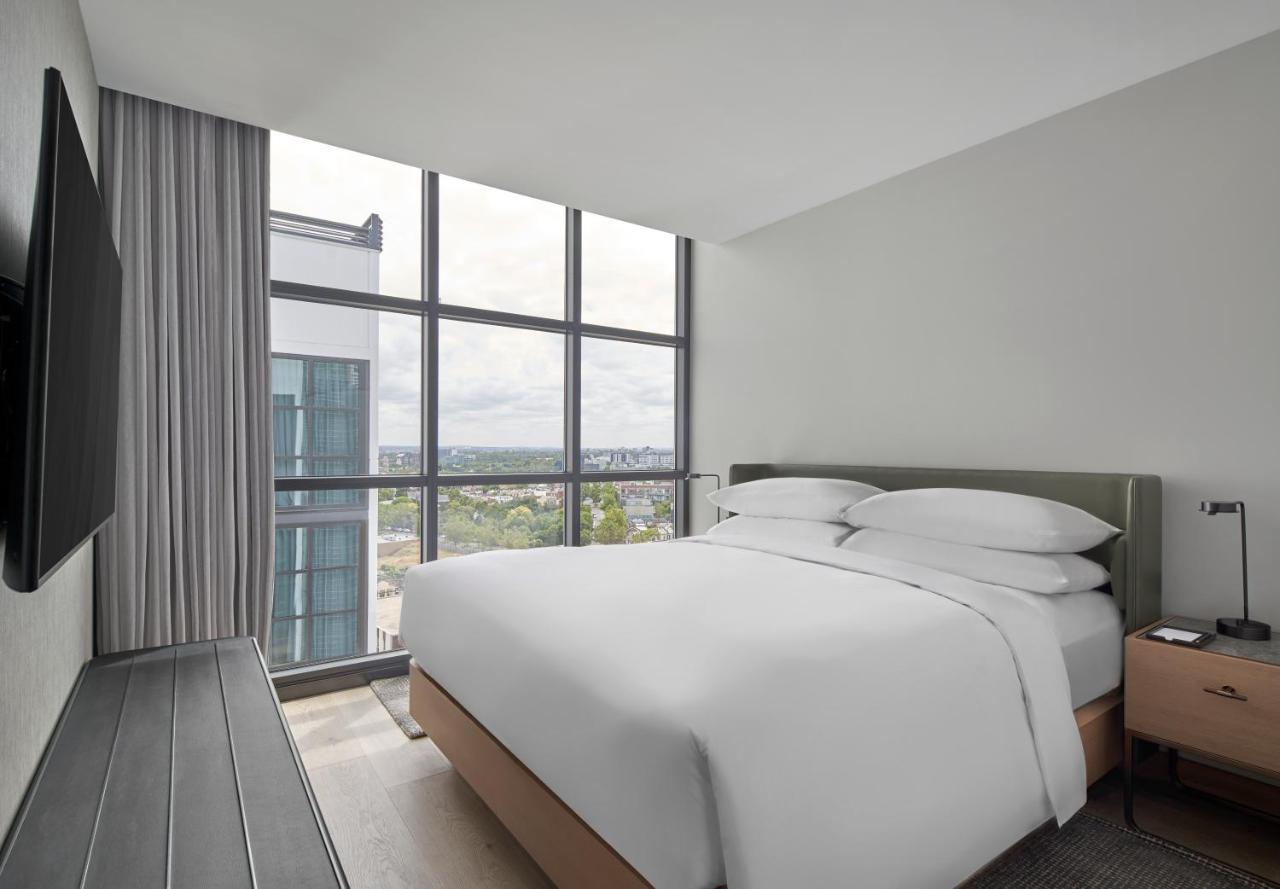 Hotel Courtyard By Marriott Melbourne Flagstaff Gardens Exterior foto